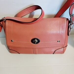 Coach Hamilton 13957 Vintage Leather Shoulder Bag-Salmon Pink-Turnlock C…